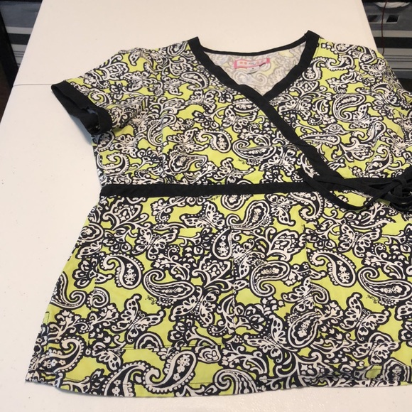 Koi Scrub Top Small - Picture 5 of 11